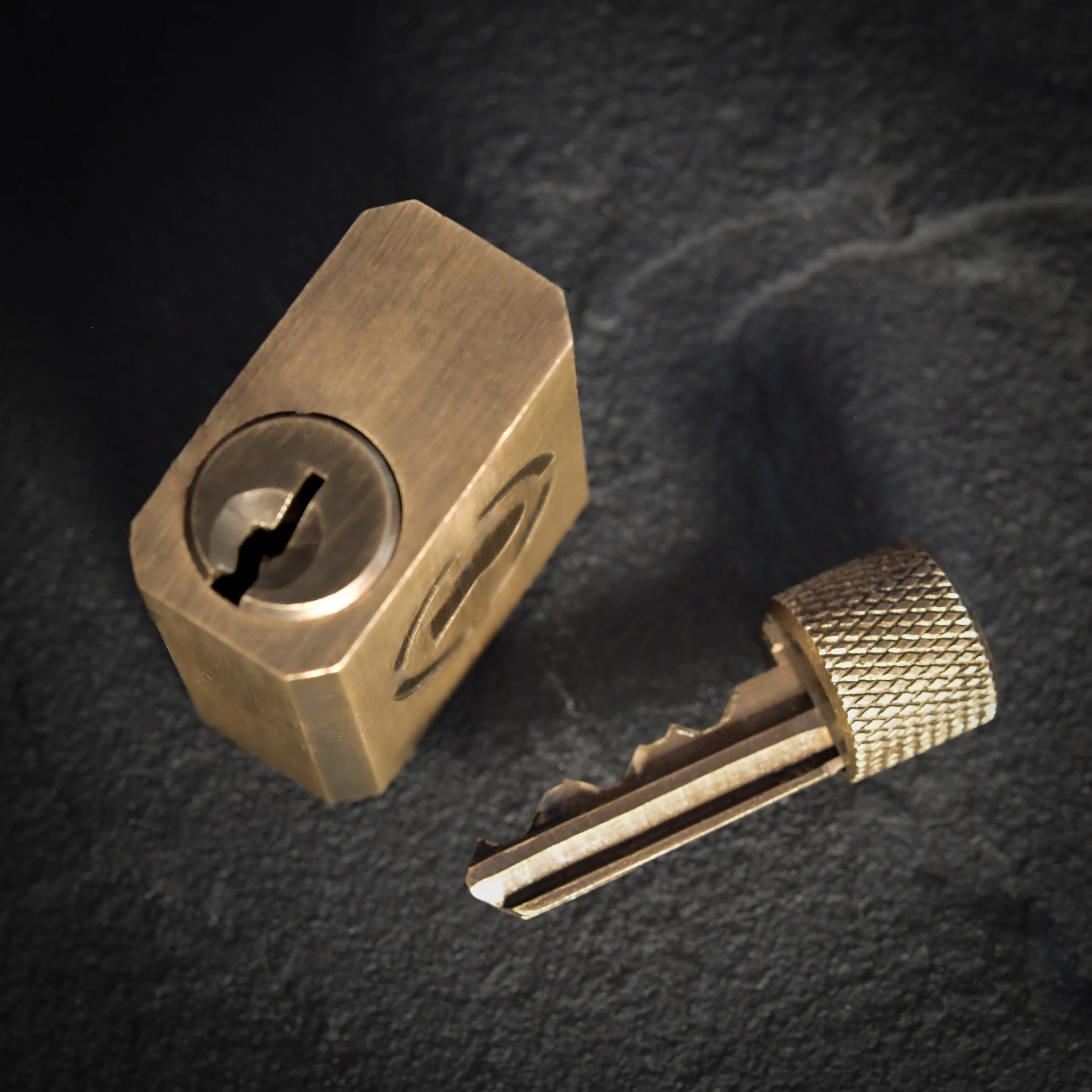 Standard pin Cut away Lock - Image 3